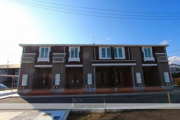 香川県東かがわ市帰来の賃貸アパートの外観