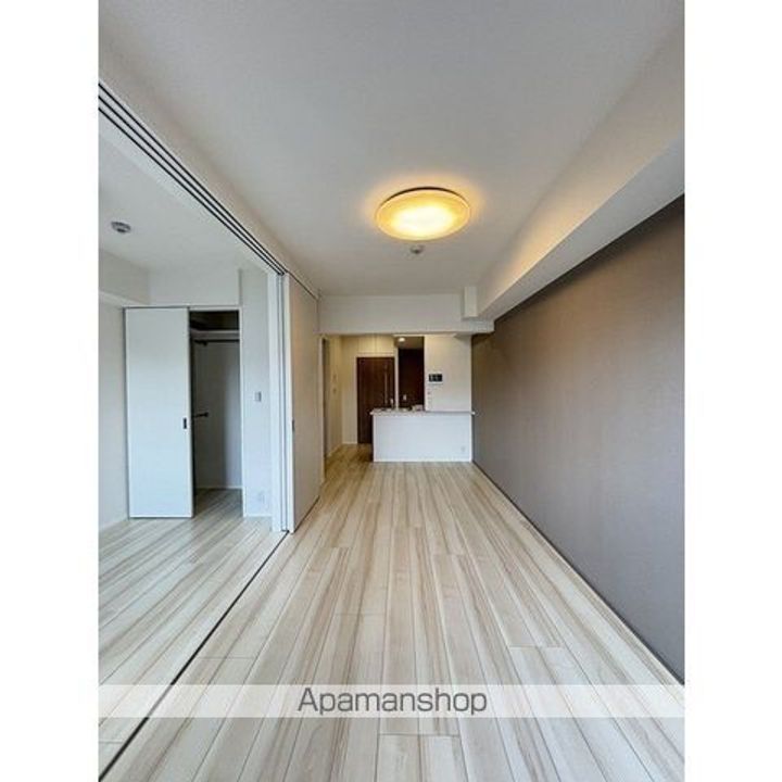 東京都練馬区中村3丁目の賃貸マンションの居間