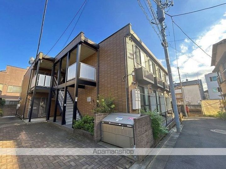 レオパレスMの外観