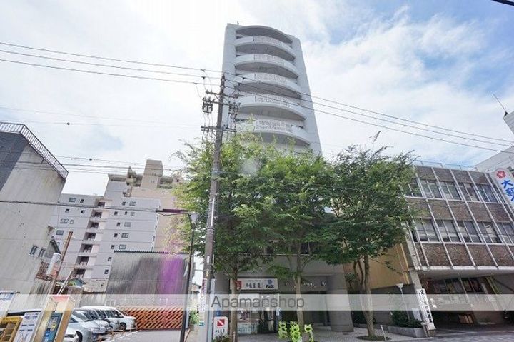 ボーセジュールサツカビルの外観