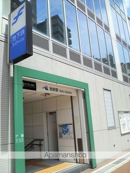 シャレー大濠の周辺