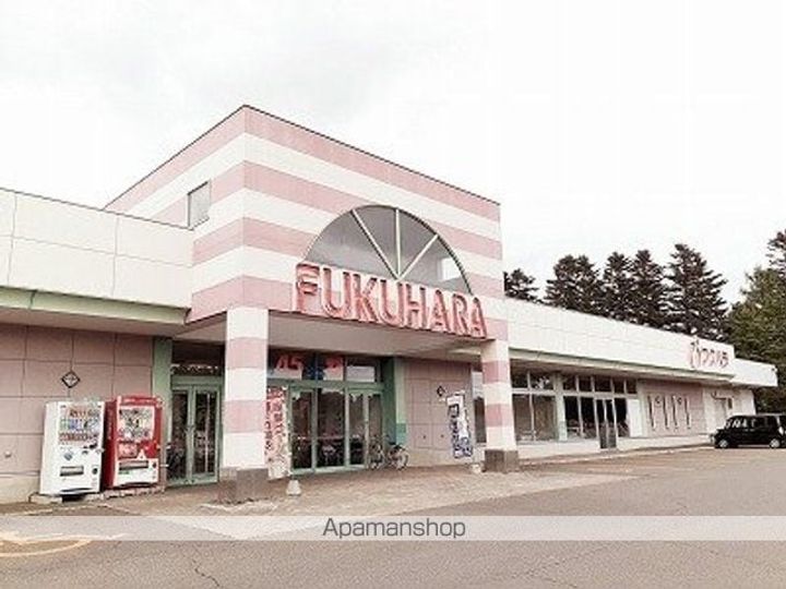 ルピナスⅠの周辺