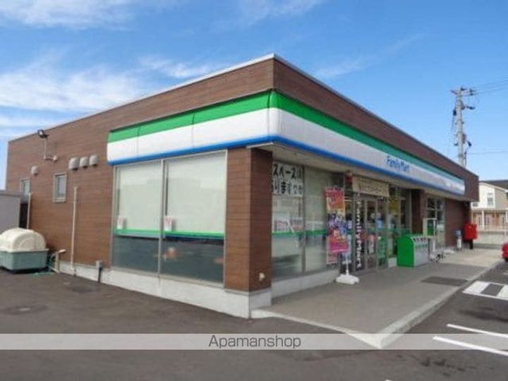 フェリーチェの周辺