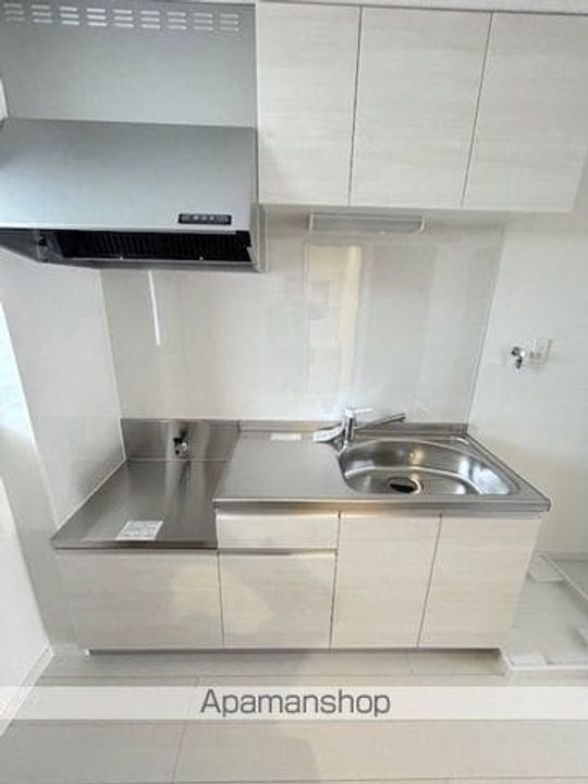 東京都青梅市新町2丁目の賃貸マンションのキッチン