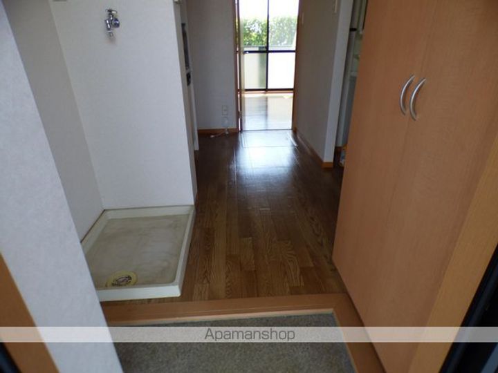 セジュール上ノ山 A棟の玄関