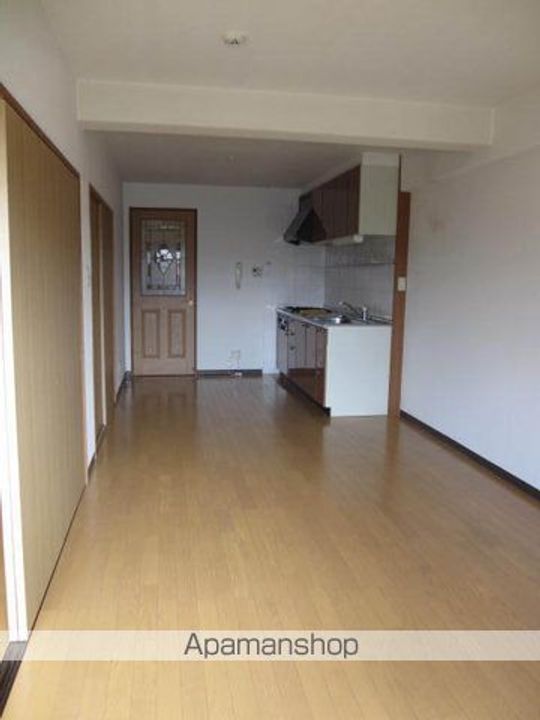 ハイツおひづかの居間