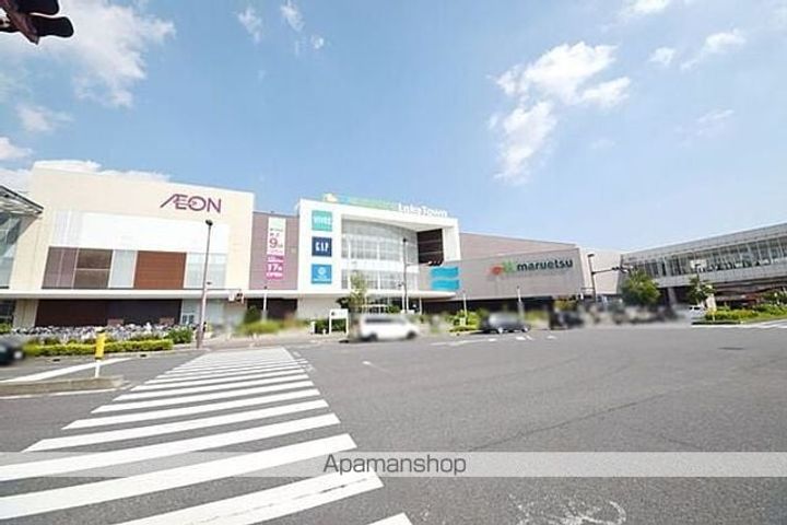 埼玉県越谷市レイクタウン5丁目の賃貸マンションの周辺