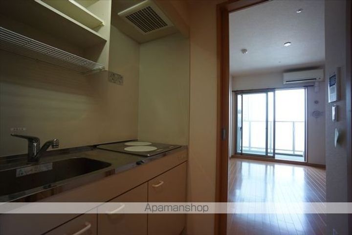 AXIS桜通内山1408のキッチン