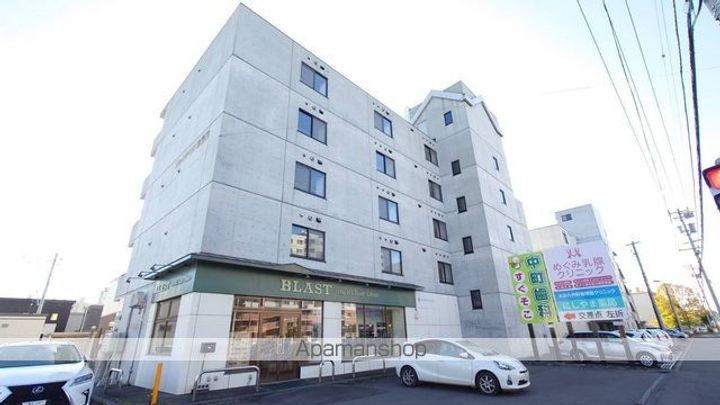 シャルム壱番館の外観