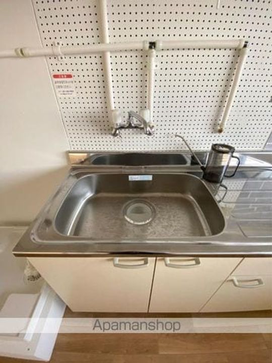 香川県高松市元山町の賃貸マンションの内装