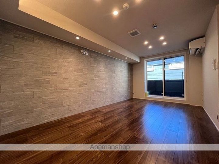 ザ ロデム レジデンシー2Cの居間