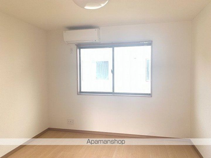 ROOM FOR GROWTHの居間