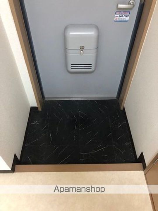 ベルメゾン205の玄関