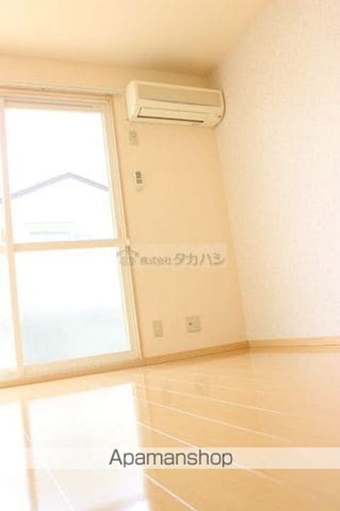 ルピナ深津の居間