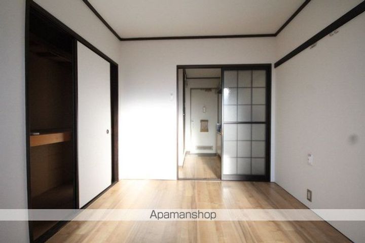 宮山ハイツの居間