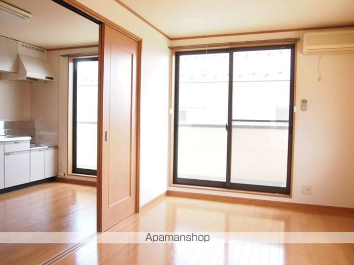 ビアン・ロジュマンF301の居間