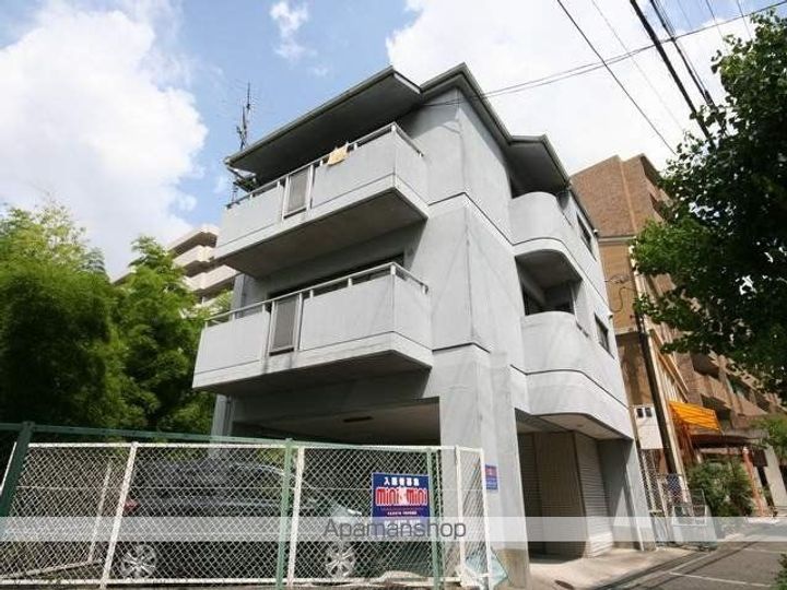 清風マンション(西緑丘)の外観