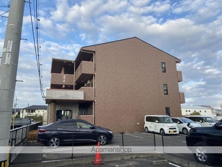 香川県高松市上福岡町の賃貸マンションの外観