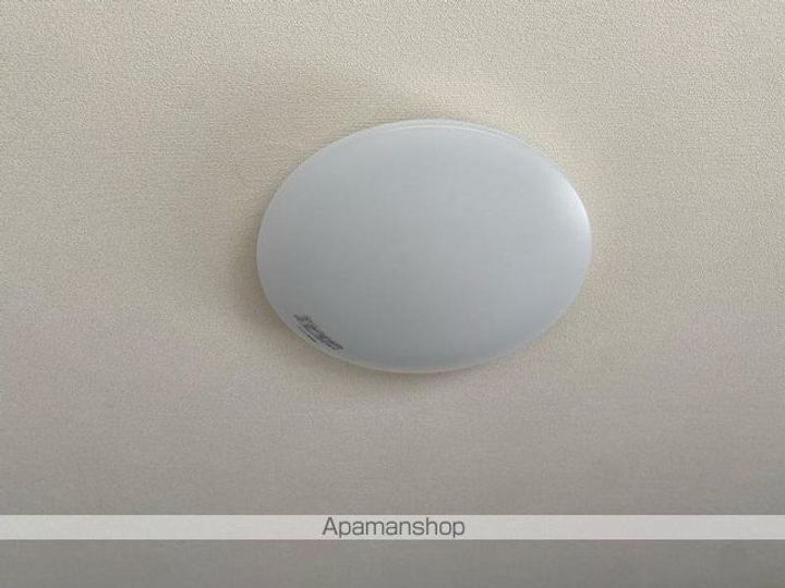 香川県高松市仏生山町甲の賃貸マンションの内装