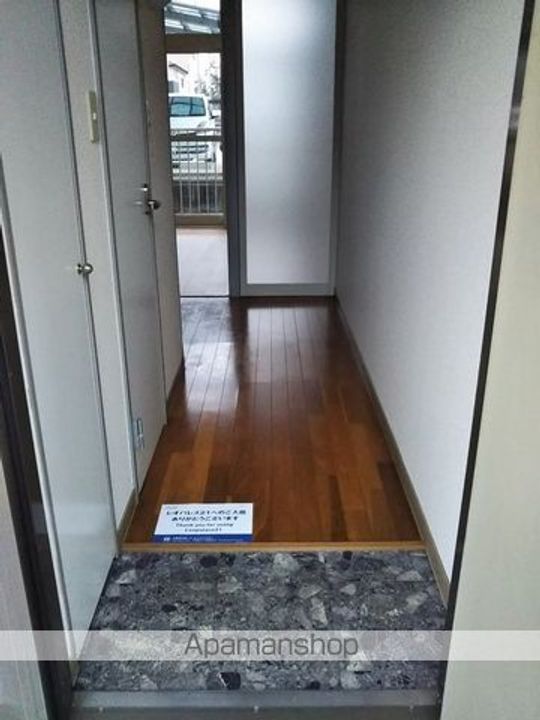 レオパレスエントピアSSの玄関