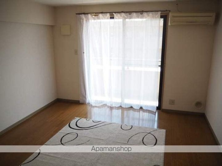 ブロッサムC−2302の居間