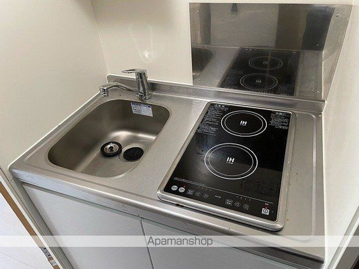 レオパレスツリートップ202のキッチン