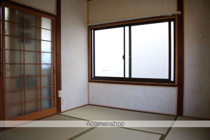 広島県尾道市栗原町の賃貸アパートの内装