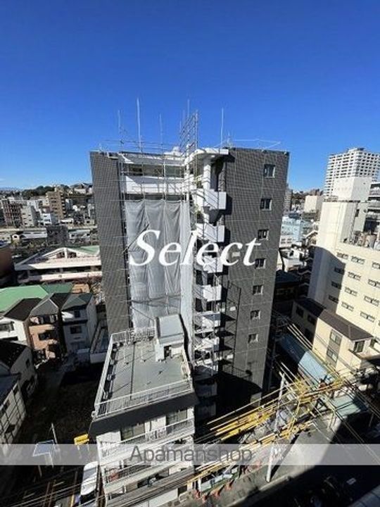 AZEST関内の外観