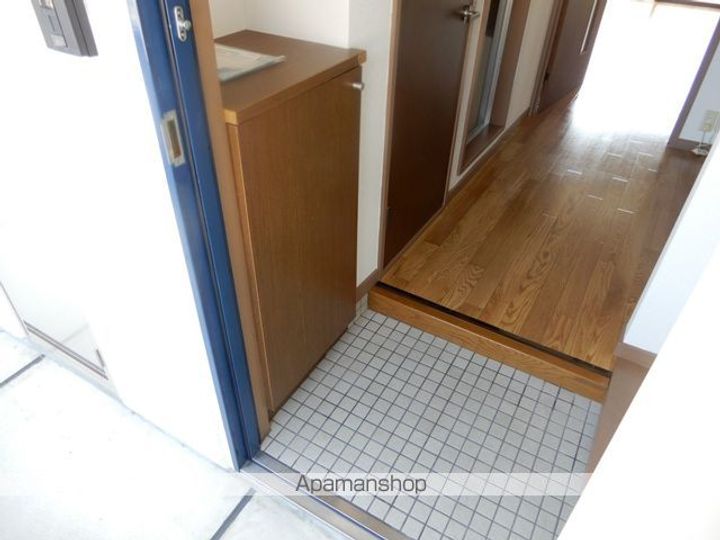 フレグランス萩原の玄関