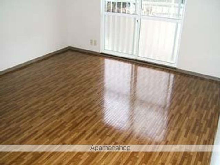 広島県福山市西町1丁目の賃貸アパートの内装