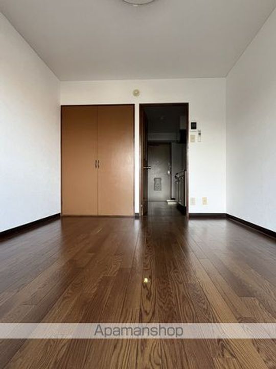 AIN DAINOHARAの内装