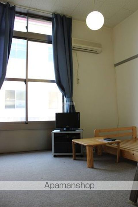 レオパレスルミエール107の居間