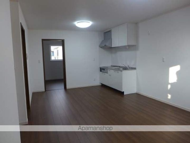 ネオハイツ徳定202の居間