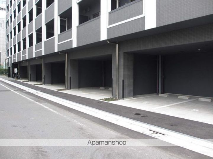 東京都江東区毛利2丁目の賃貸マンションの外観