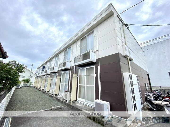 レオパレスTAKARA浅川205の外観