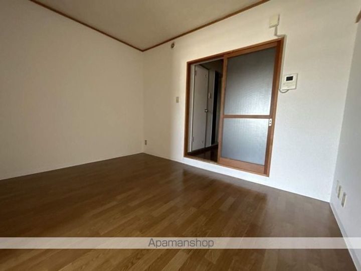 平和マンション上杉302の内装
