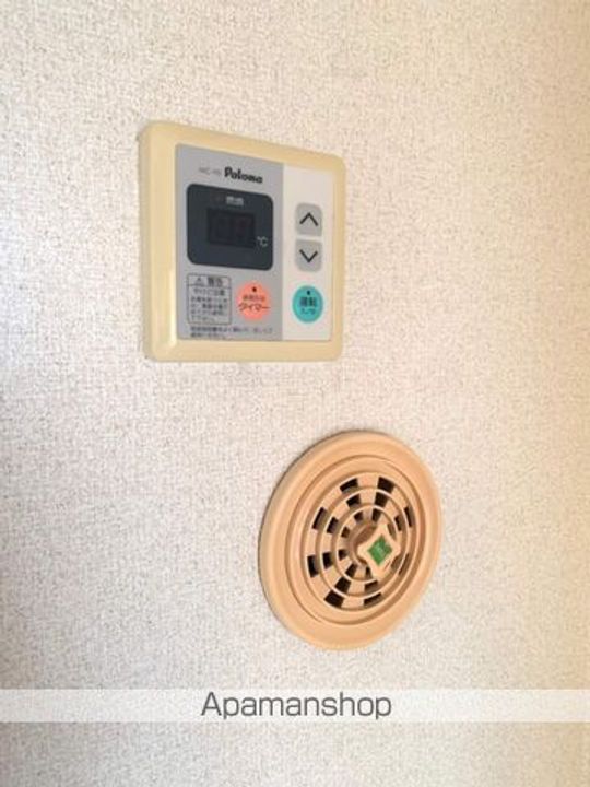 東京都八王子市大和田町7丁目の賃貸アパートの内装