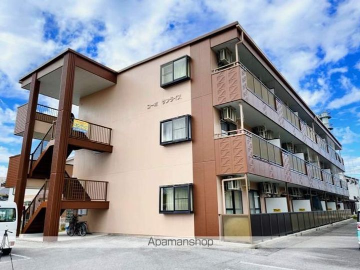 滋賀県米原市中多良2丁目の賃貸アパートの外観