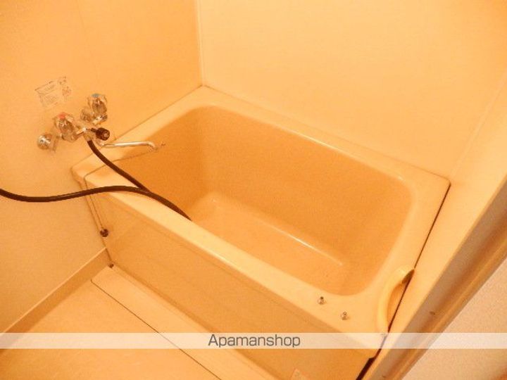 ホワイトハウスFの風呂