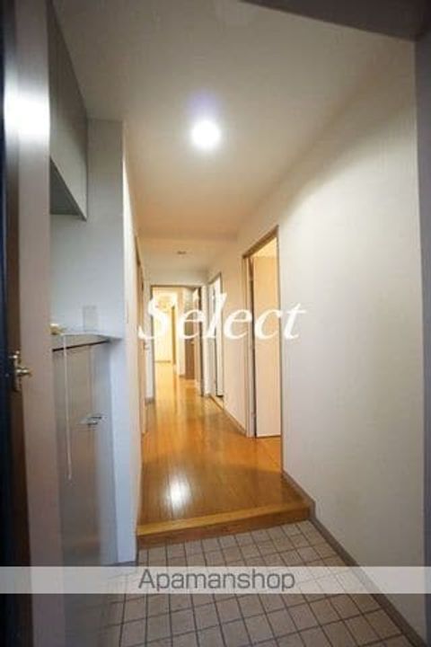 神奈川県横浜市南区大岡1丁目の賃貸マンションの玄関