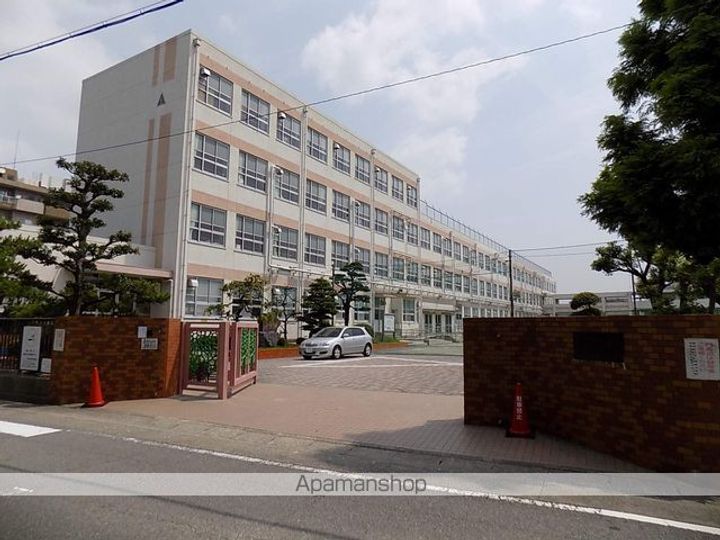 リーブルJ203の周辺