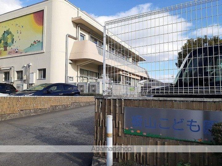 マ ジュネスの周辺