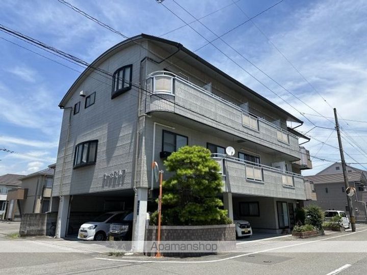 コーポエルフの外観