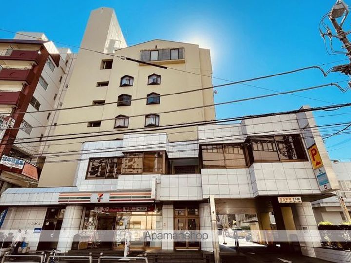 山口ビルの外観