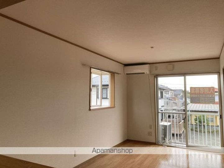 グリーンウッド205の居間