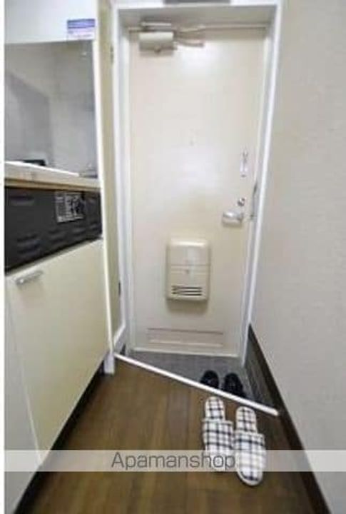 アリス太田第8 1号203の玄関