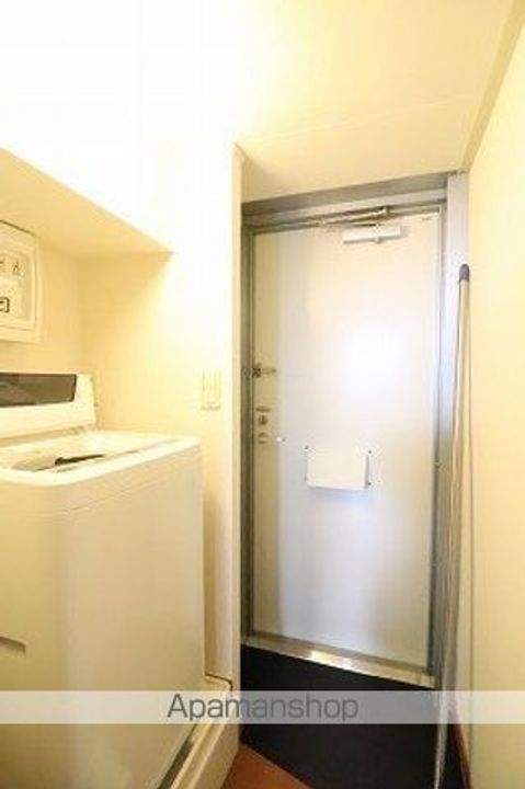 レオパレスクレールの玄関