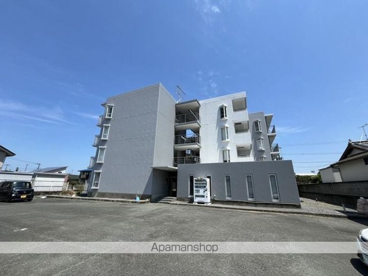 サルヴァトーレ麦島408の外観