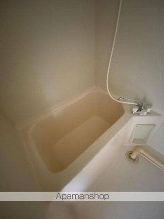 香川県木田郡三木町大字池戸の賃貸マンションの風呂