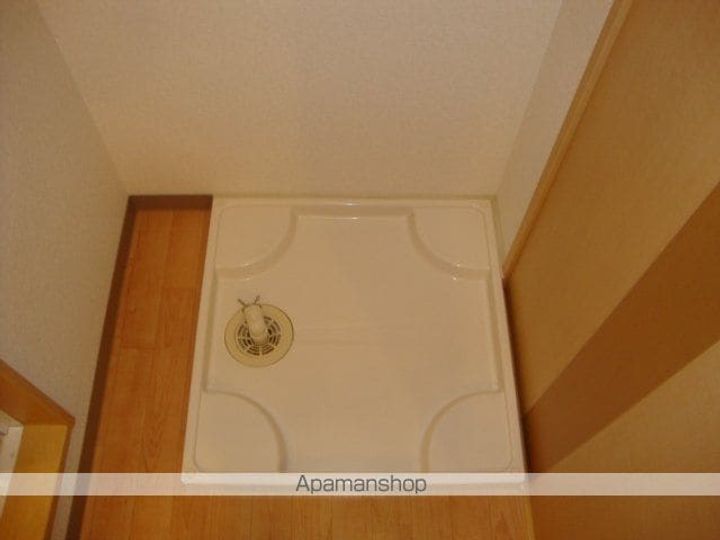 愛知県名古屋市西区歌里町の賃貸マンションの内装